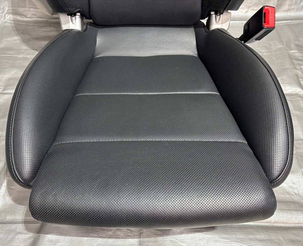 2013-2016 Porsche 981 Boxster 18-Way Adaptive Sport Seats w/ Ventilation / Black Leather / Pair / BC206 - Image 12