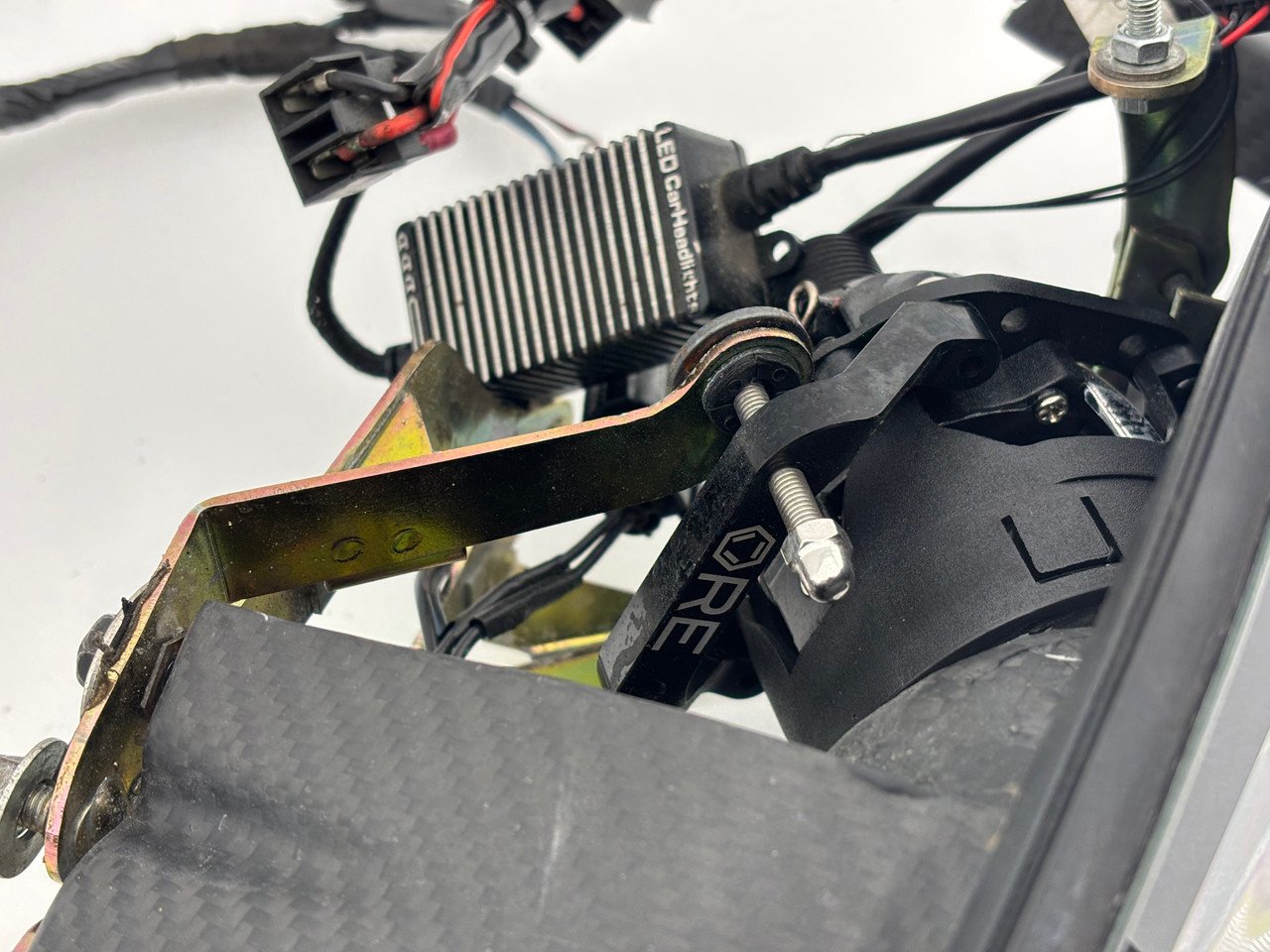2005-2006 Lotus Elise Exige Modified Headlights w/ Projectors / LED Halo DRL / Carbon Fiber Housing / LEL02 - Image 7