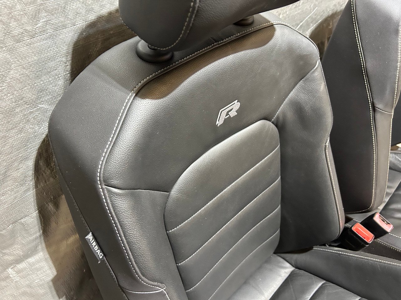 2015-2017 Volkswagen MK7 Golf R Black Leather Front Seats / Pair / M7R09 - Image 20