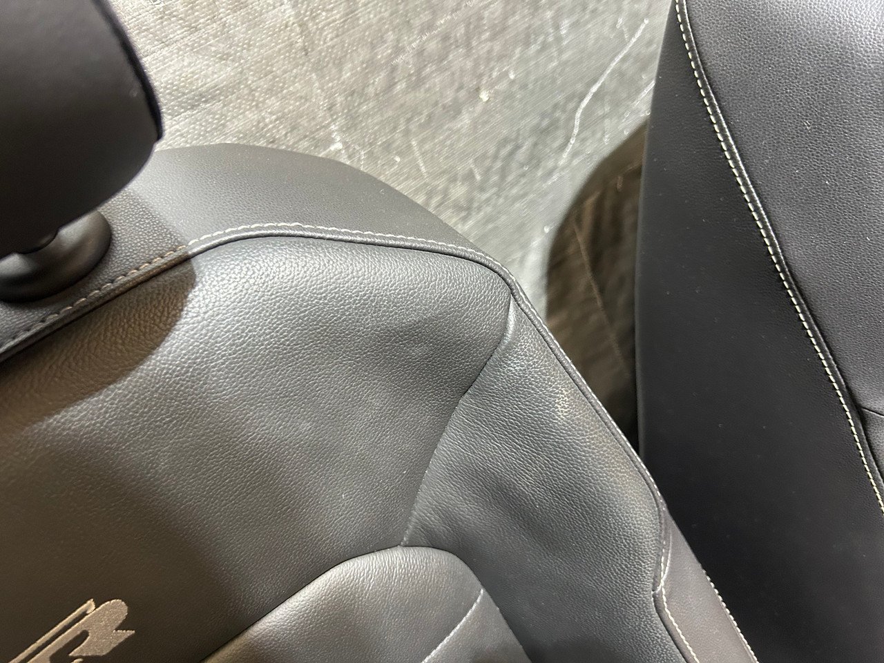 2015-2017 Volkswagen MK7 Golf R Black Leather Front Seats / Pair / M7R09 - Image 21