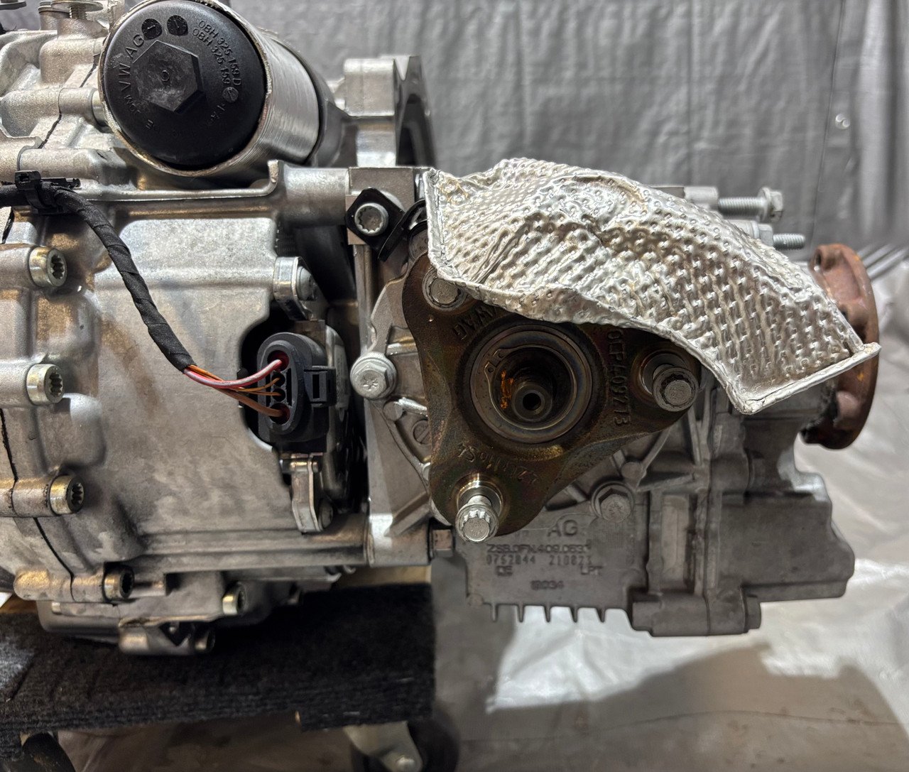 2022-2025 Volkswagen MK8 Golf R DSG Automatic Transmission w/ Transfer Case / VES / 19K M8R01 - Image 9